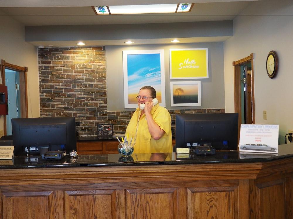 Days Inn By Wyndham Petoskey Εξωτερικό φωτογραφία