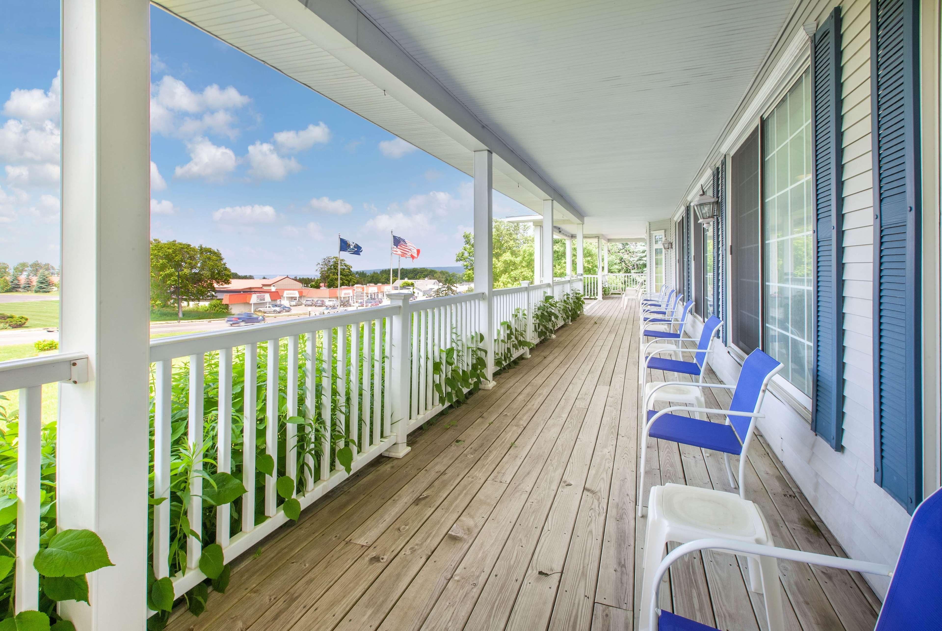 Days Inn By Wyndham Petoskey Εξωτερικό φωτογραφία