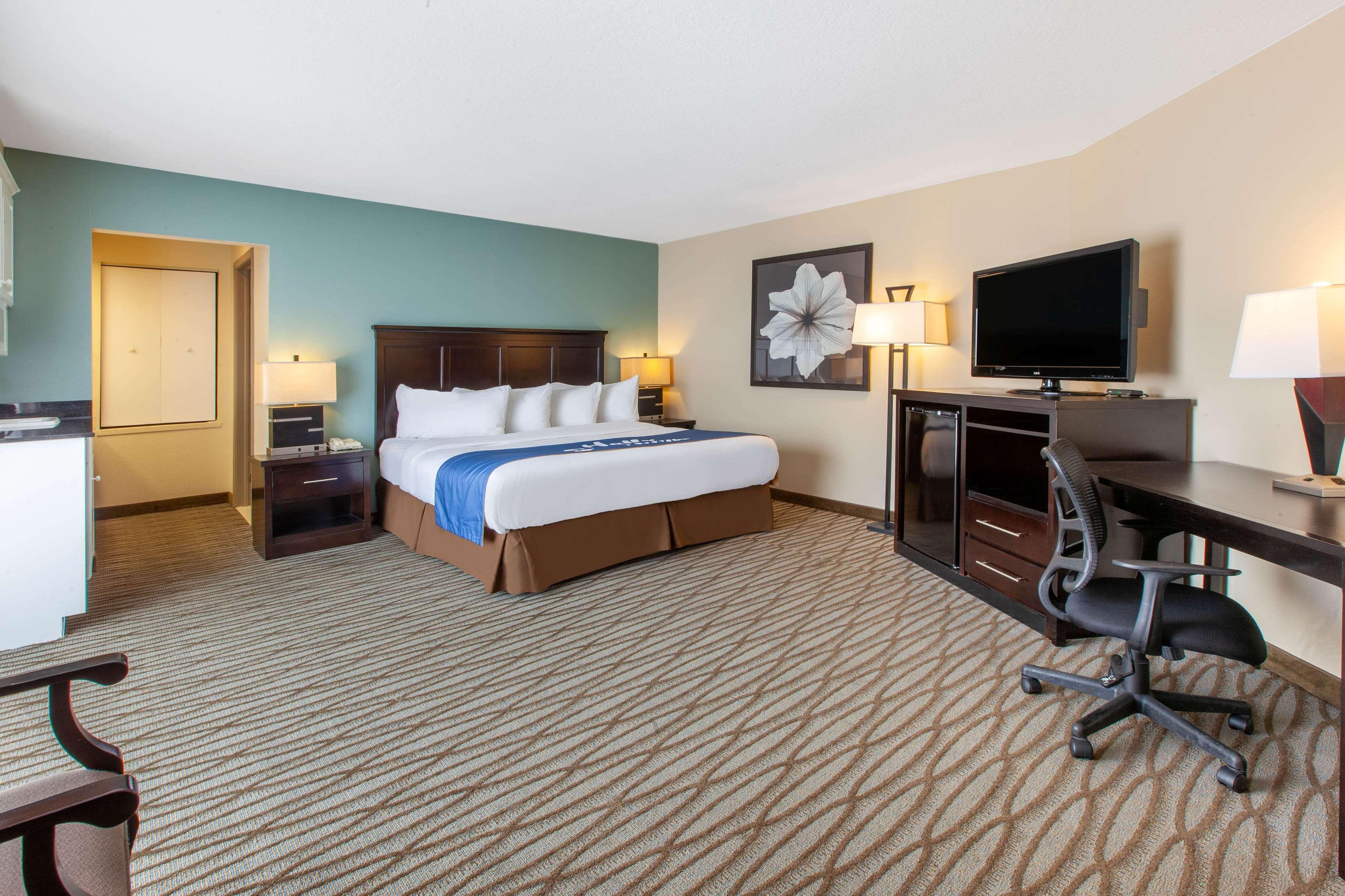 Days Inn By Wyndham Petoskey Εξωτερικό φωτογραφία