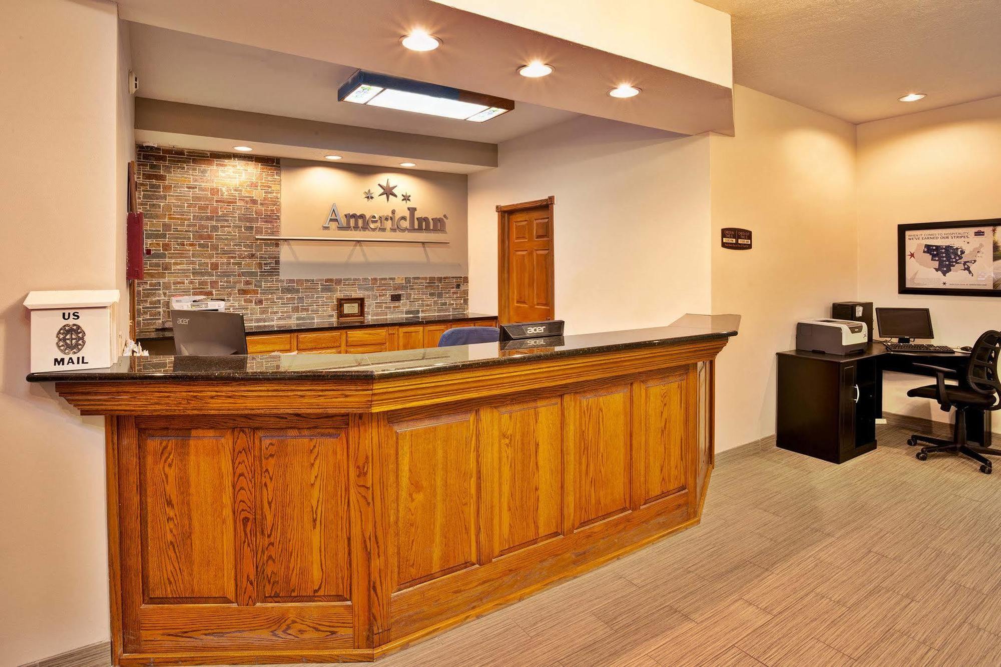 Days Inn By Wyndham Petoskey Εξωτερικό φωτογραφία